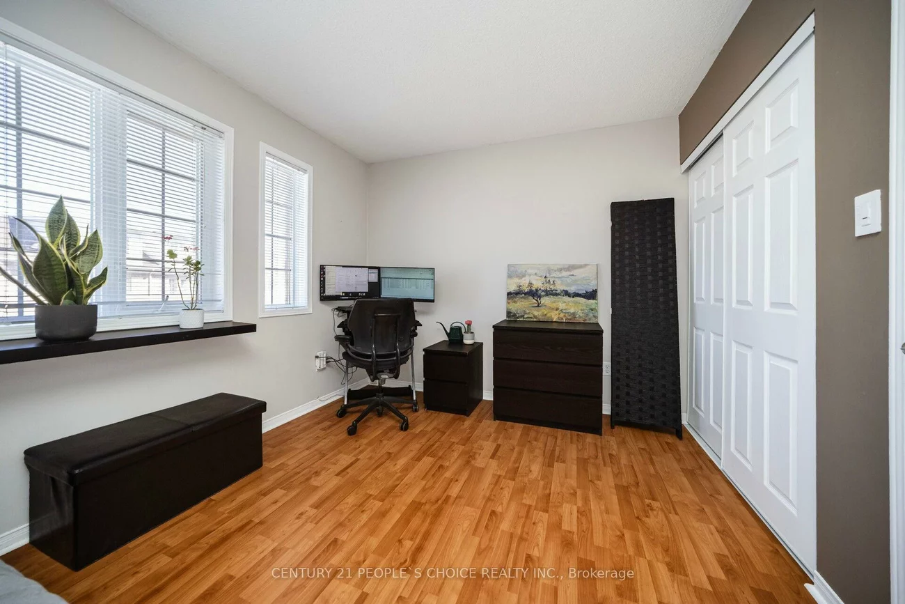 119, Spadina, Brampton West, Brampton