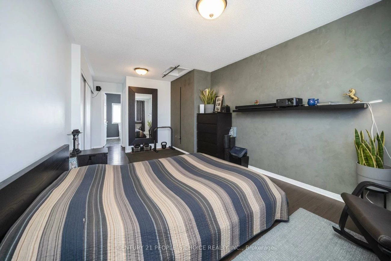 119, Spadina, Brampton West, Brampton