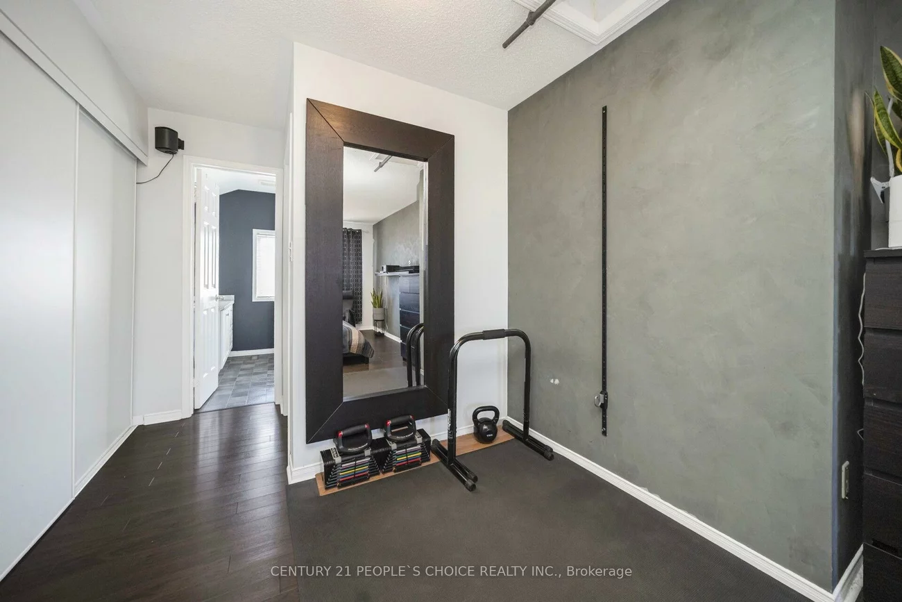 119, Spadina, Brampton West, Brampton