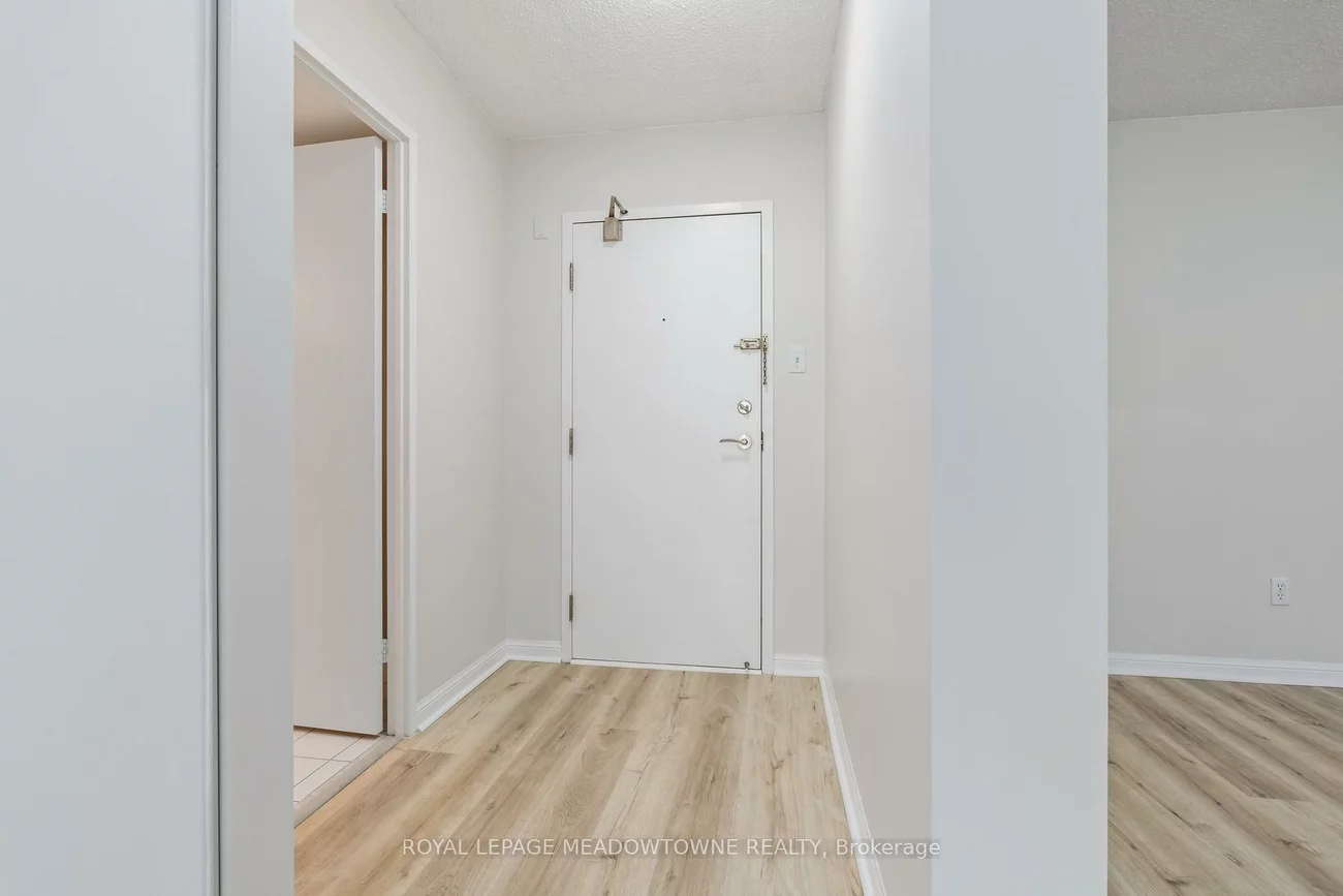 10, Laurelcrest, Queen Street Corridor, Brampton