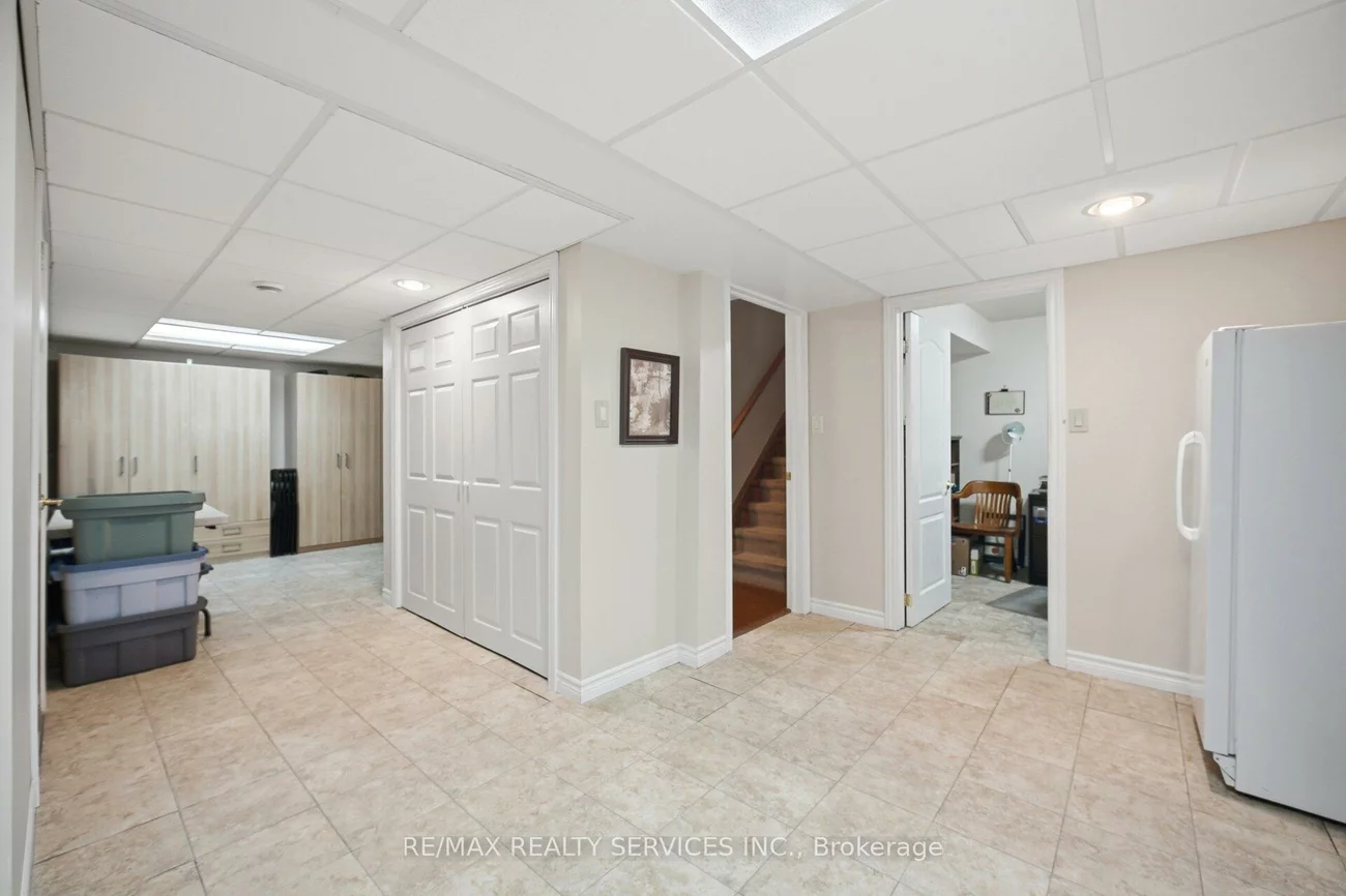 14, Yorkwood, Sandringham-Wellington, Brampton