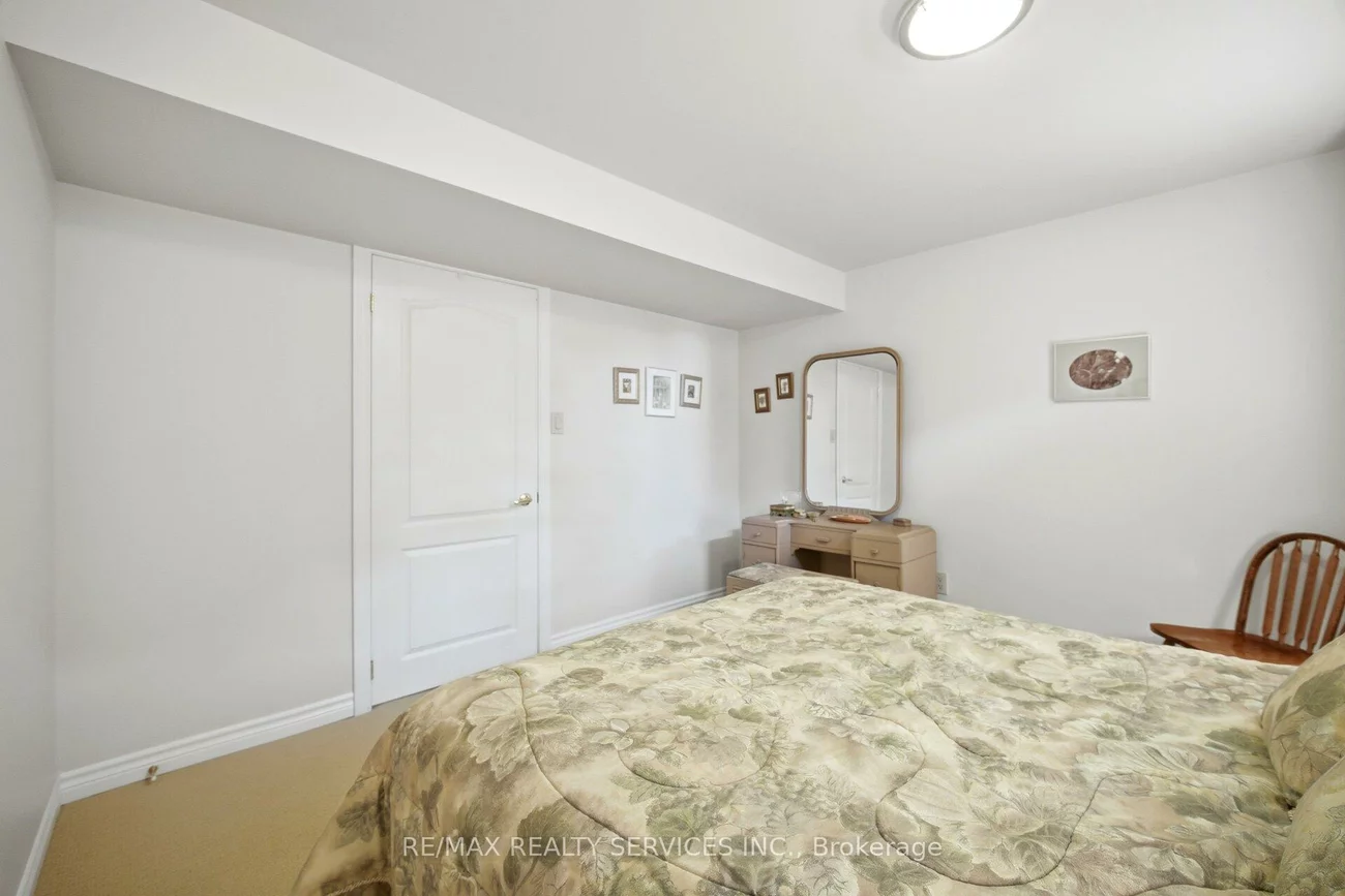 14, Yorkwood, Sandringham-Wellington, Brampton