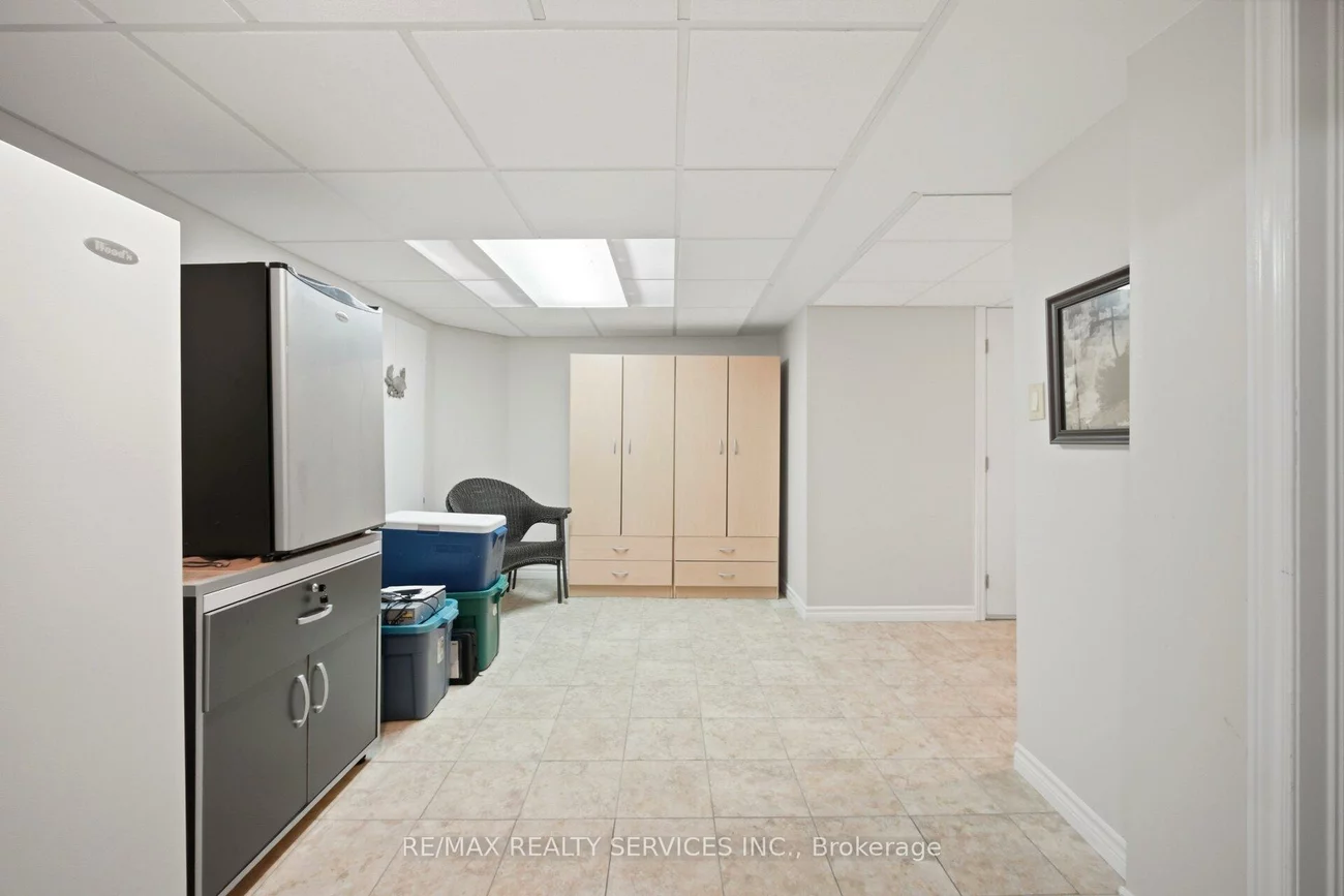 14, Yorkwood, Sandringham-Wellington, Brampton