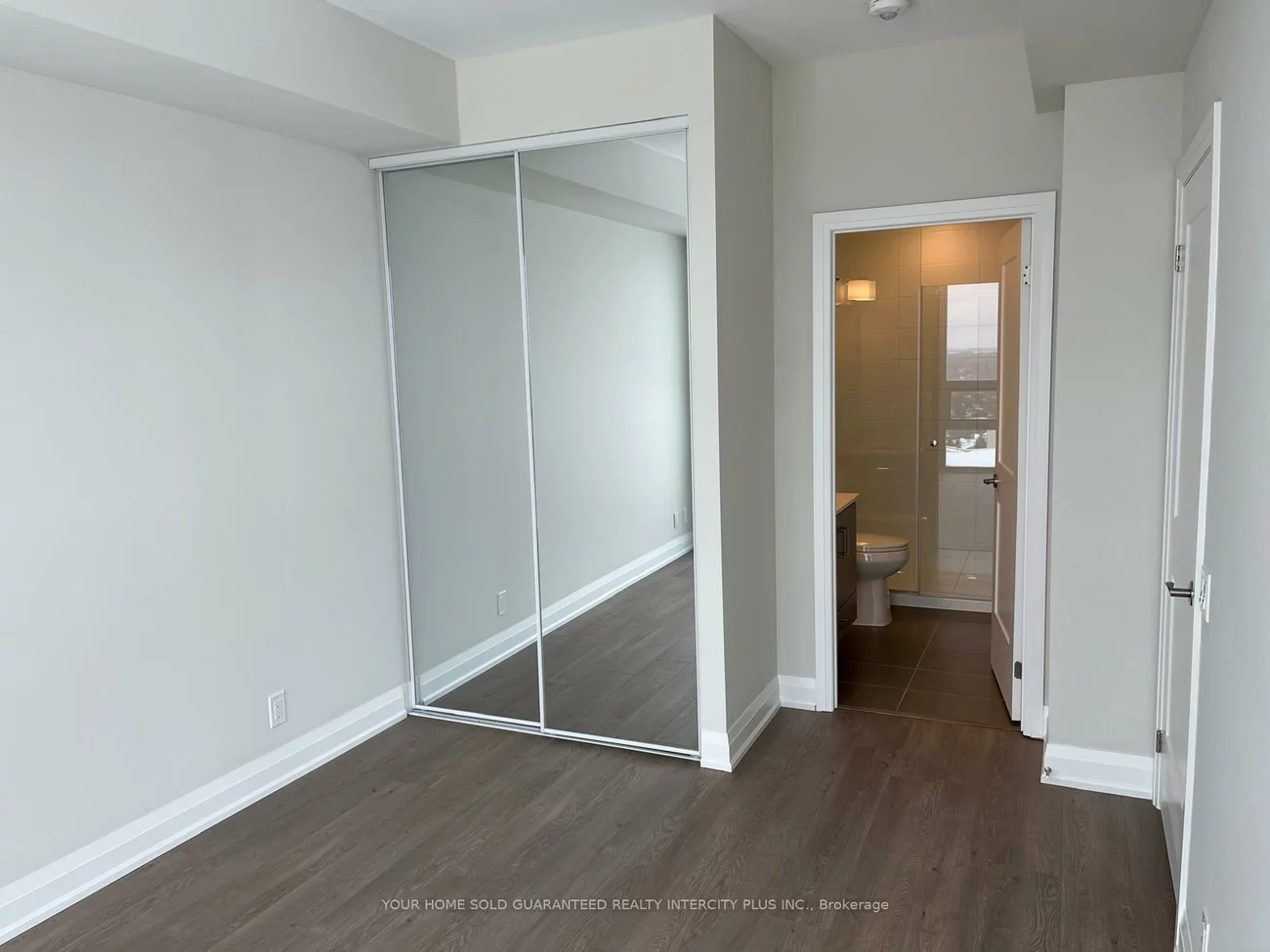 15, Lynch, Downtown Brampton, Brampton