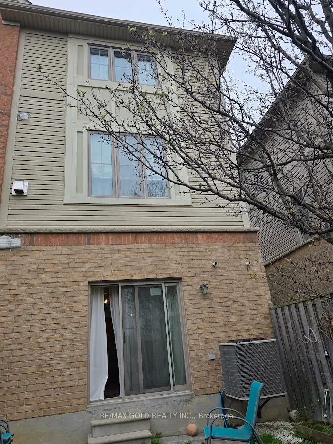 12, Cailiff, Bram West, Brampton