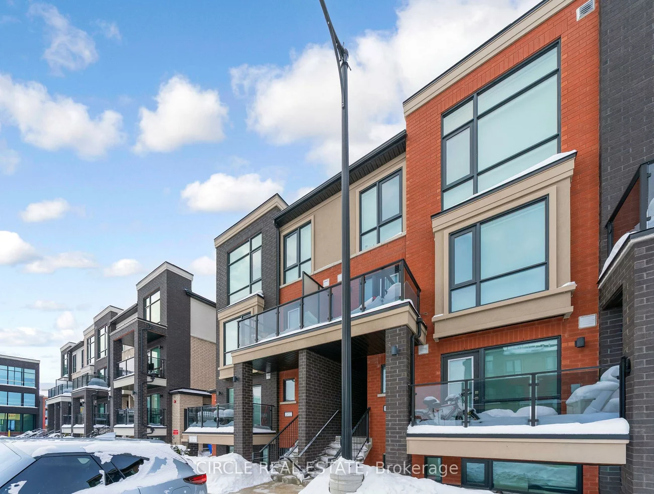 195, Veterans, Northwest Brampton, Brampton
