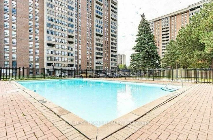 25, Kensington, Queen Street Corridor, Brampton