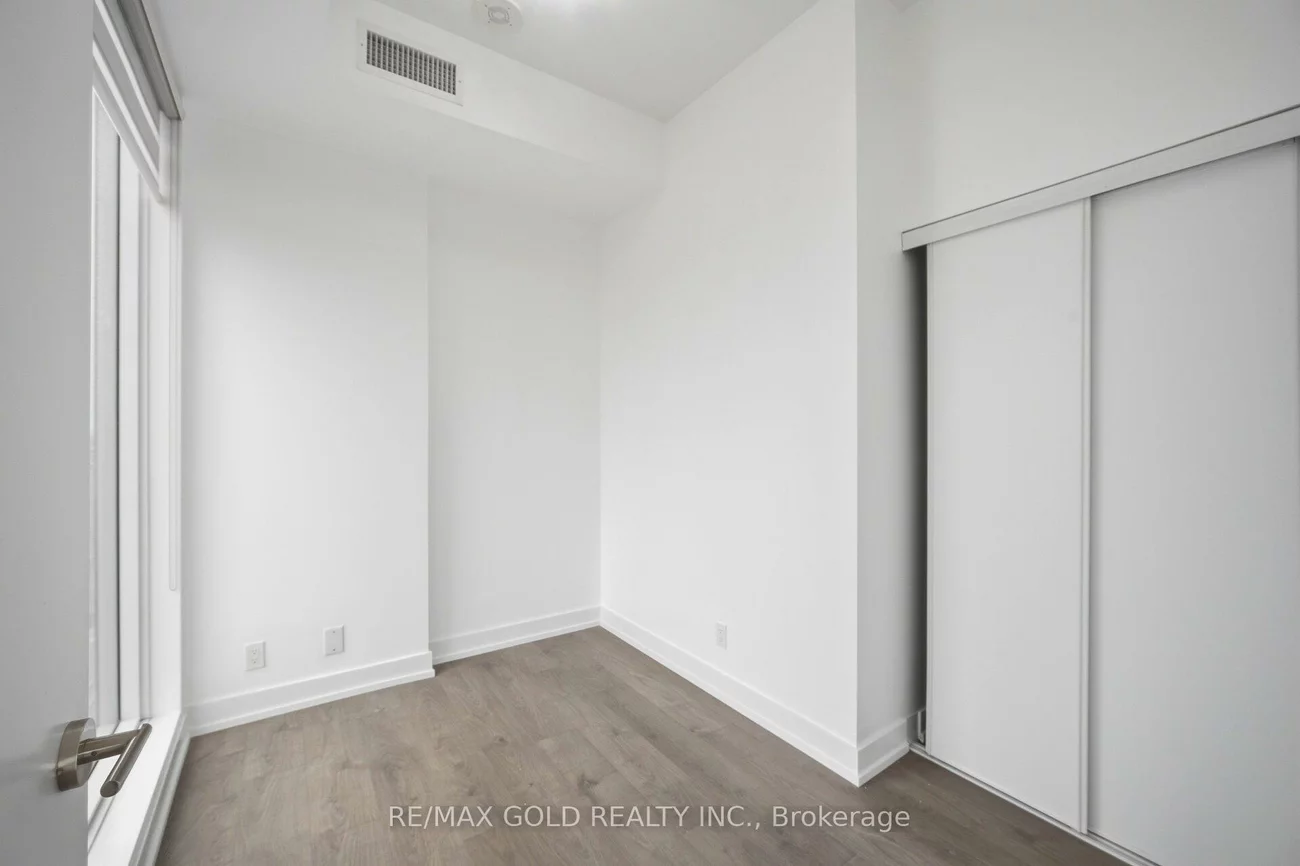 225, Veterans, Northwest Brampton, Brampton