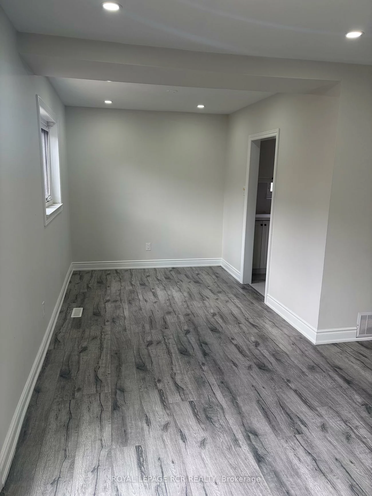 41, Town House, Brampton East, Brampton