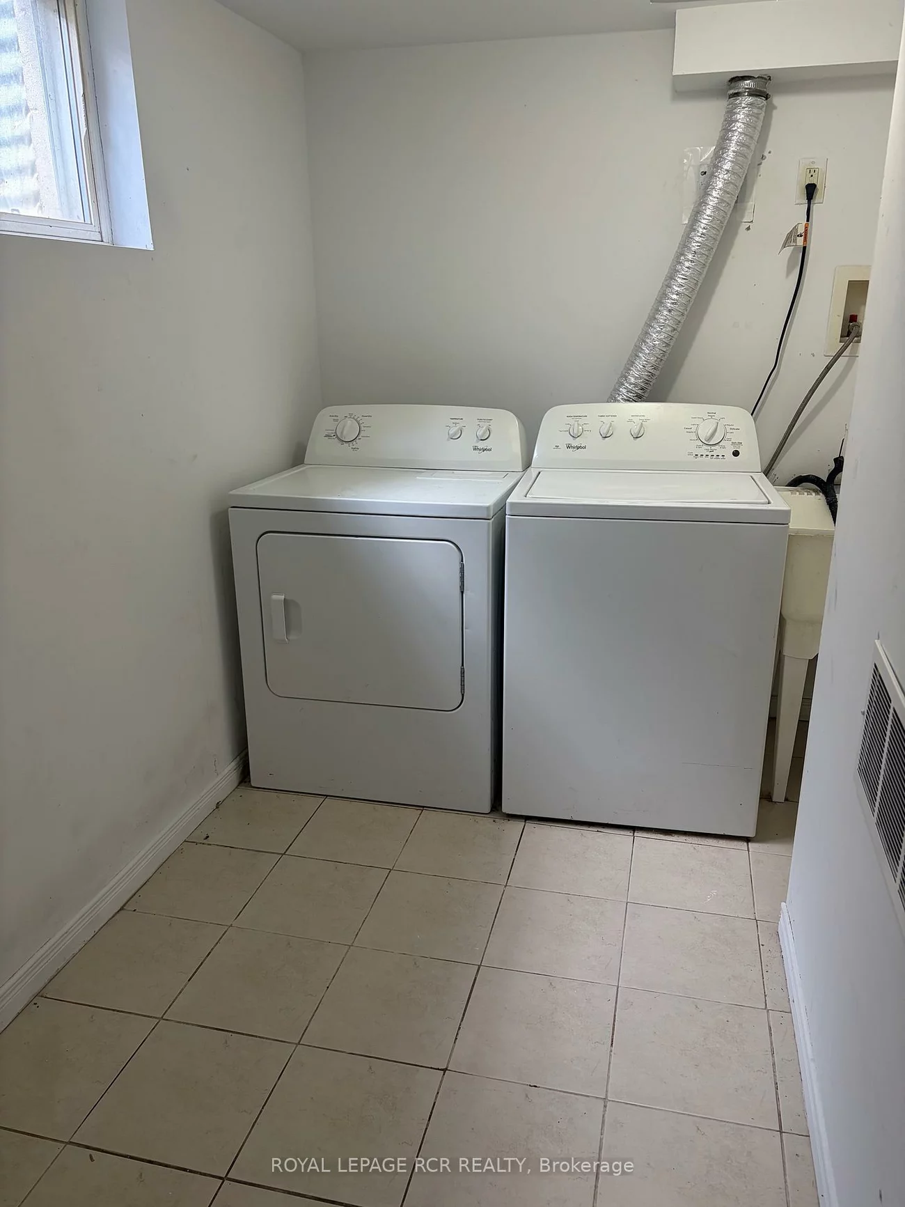 41, Town House, Brampton East, Brampton