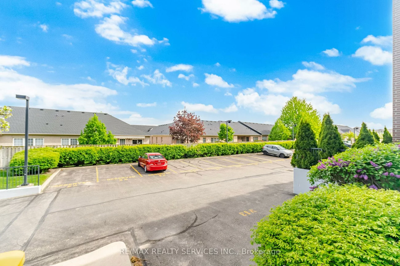 25, Via Rosedale, Sandringham-Wellington, Brampton