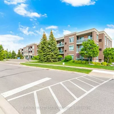 25, Via Rosedale, Sandringham-Wellington, Brampton