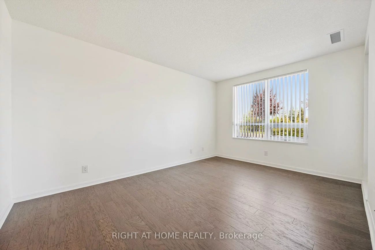 50, Via Rosedale, Sandringham-Wellington, Brampton