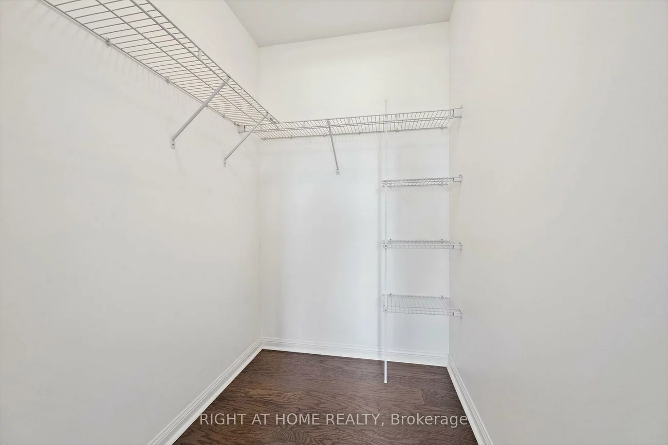 50, Via Rosedale, Sandringham-Wellington, Brampton