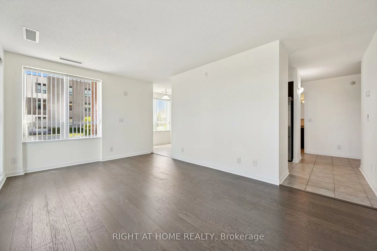 50, Via Rosedale, Sandringham-Wellington, Brampton
