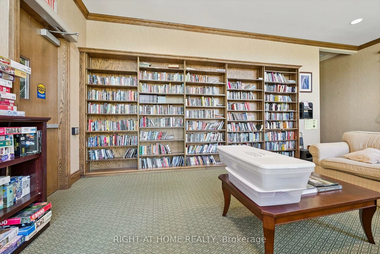 50, Via Rosedale, Sandringham-Wellington, Brampton