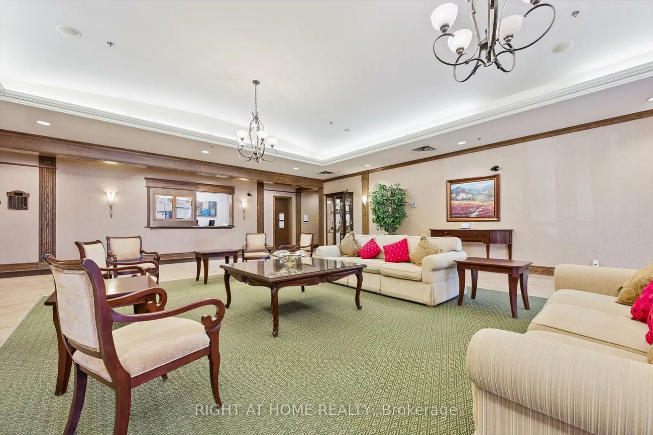 50, Via Rosedale, Sandringham-Wellington, Brampton