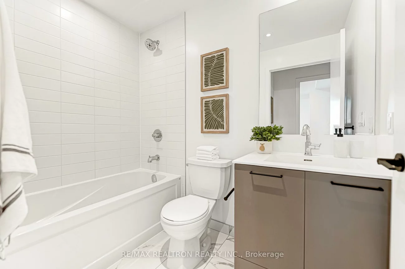 10, Lagerfeld, Northwest Brampton, Brampton
