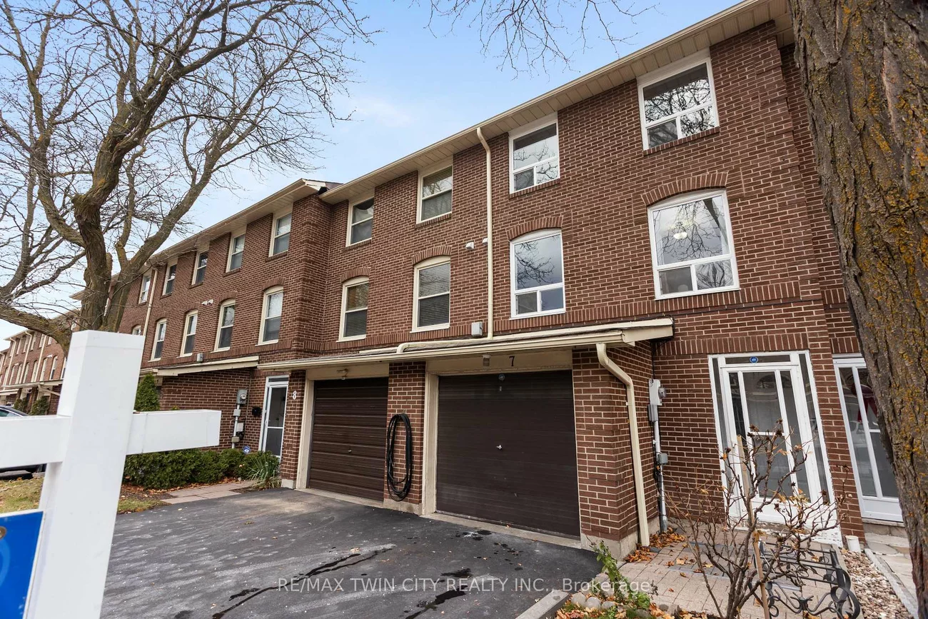 7, Eden Park, Southgate, Brampton