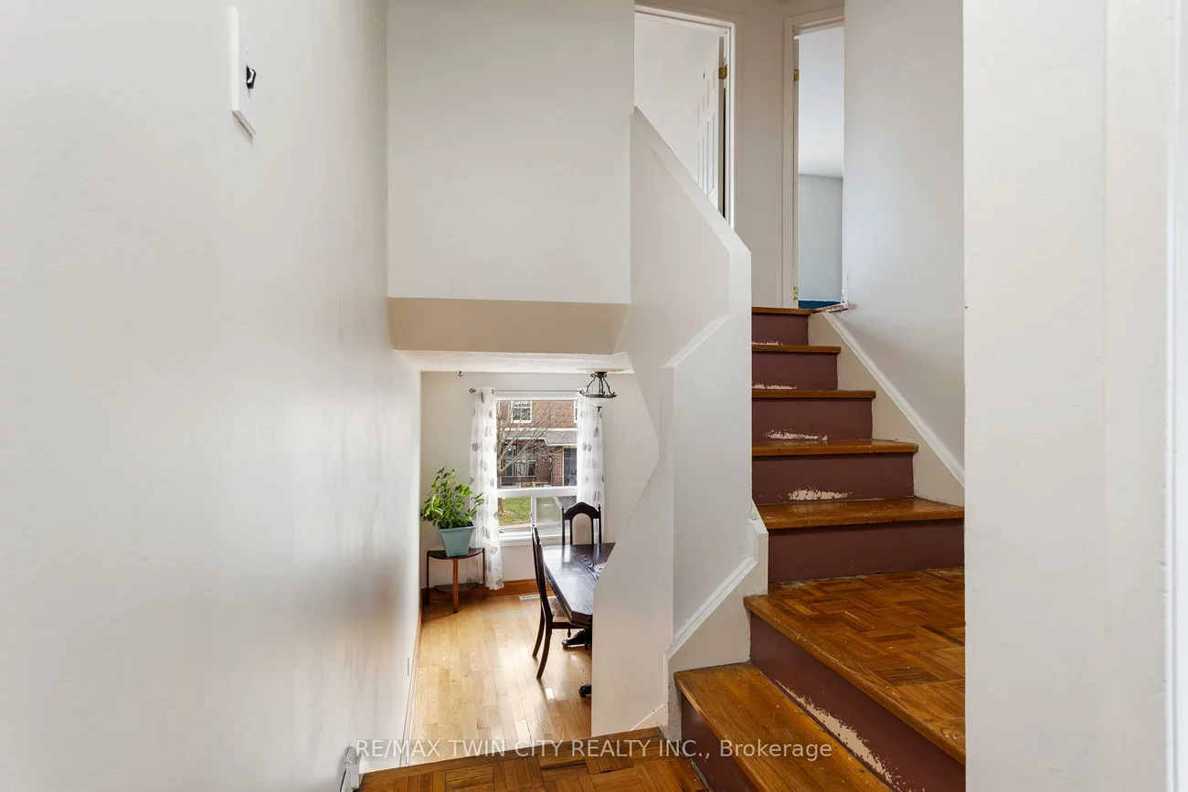 7, Eden Park, Southgate, Brampton