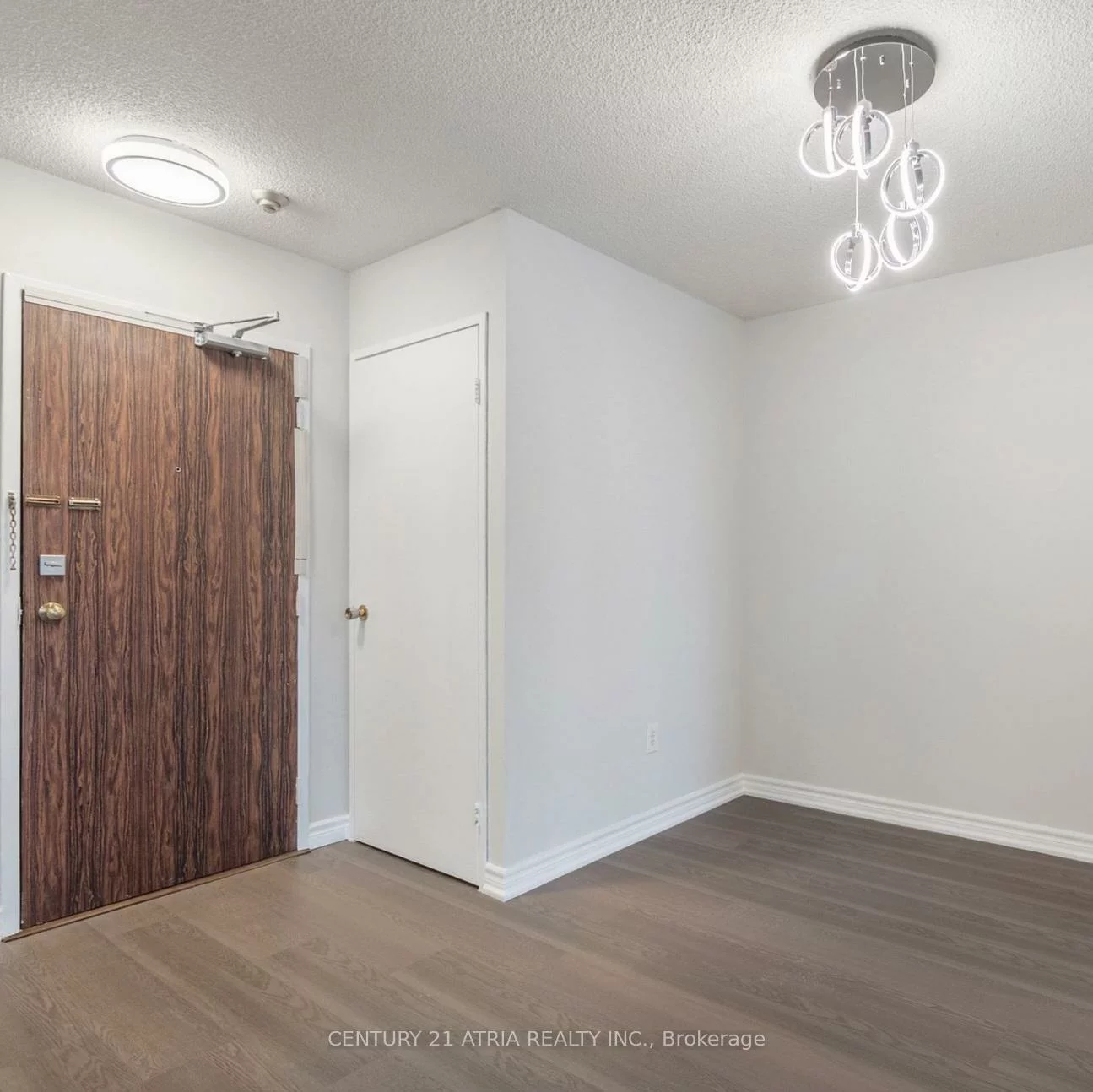 17, Knightsbridge, Queen Street Corridor, Brampton