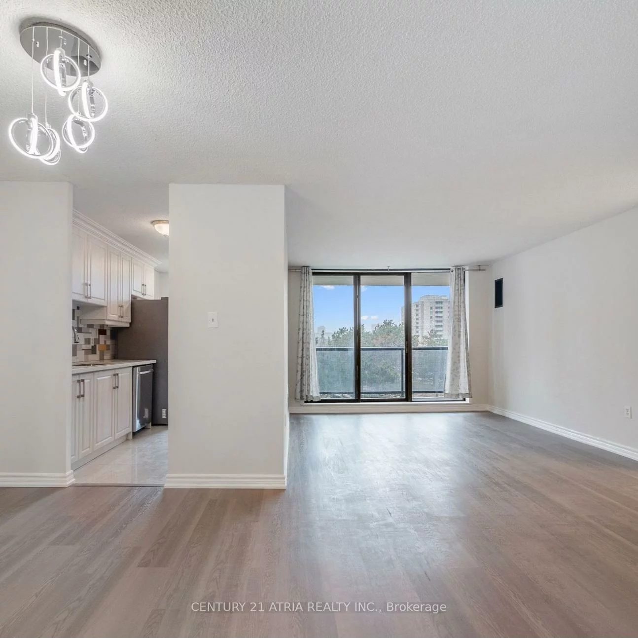 17, Knightsbridge, Queen Street Corridor, Brampton