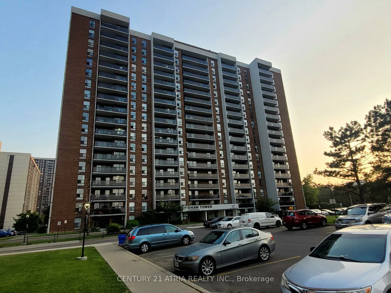 17, Knightsbridge, Queen Street Corridor, Brampton