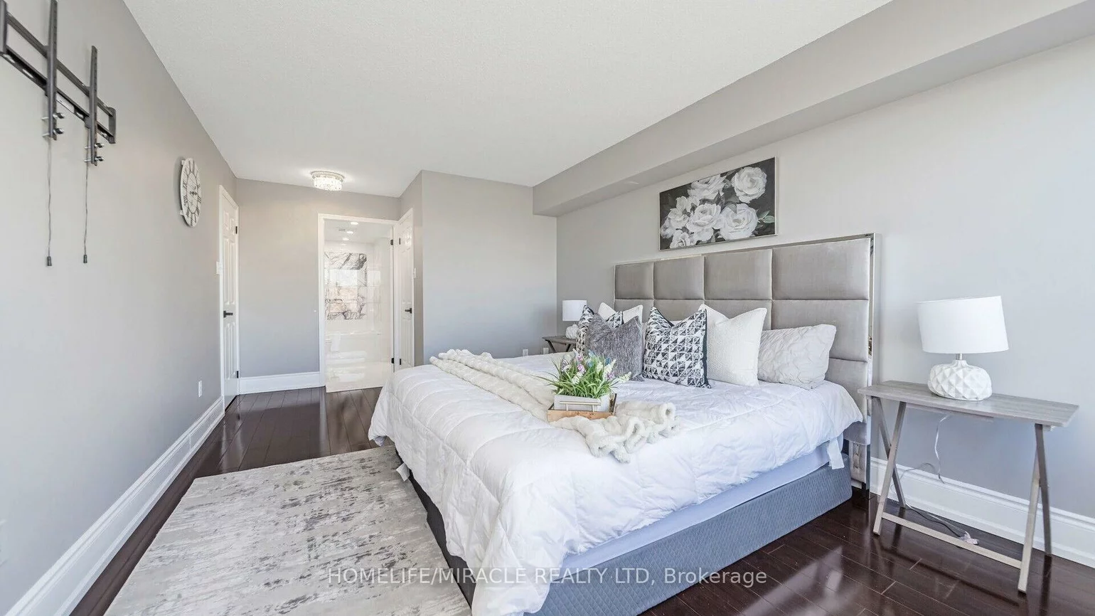 22, Hanover, Queen Street Corridor, Brampton