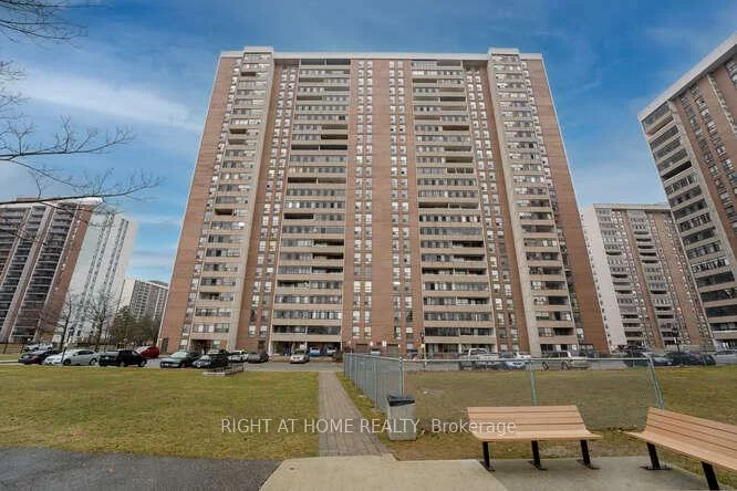 18, Knightsbridge, Queen Street Corridor, Brampton
