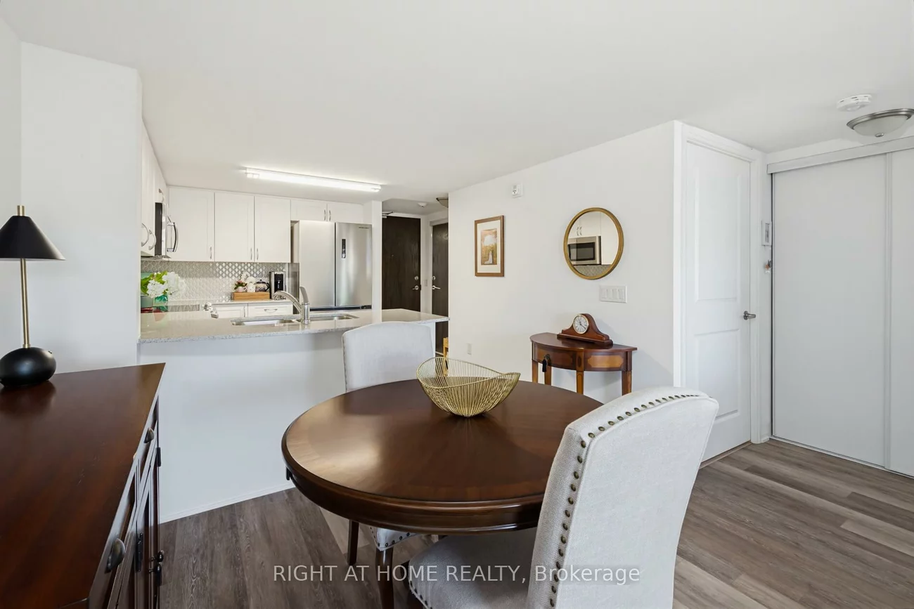 40, Via Rosedale, Sandringham-Wellington, Brampton