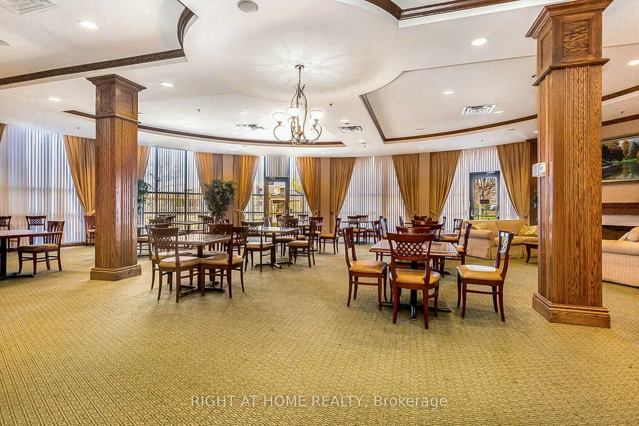 40, Via Rosedale, Sandringham-Wellington, Brampton