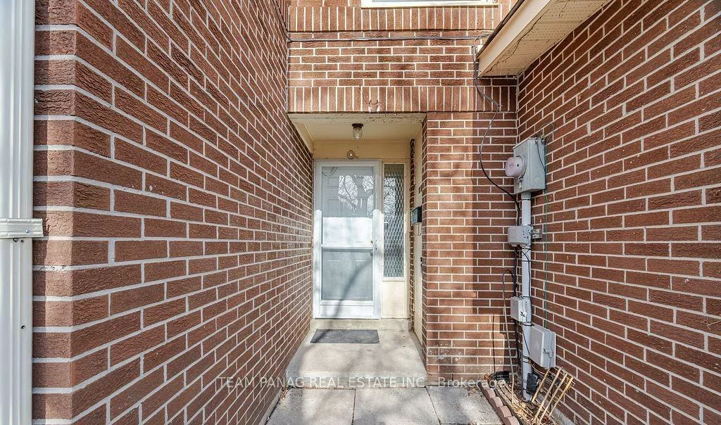 38, Eden, Southgate, Brampton
