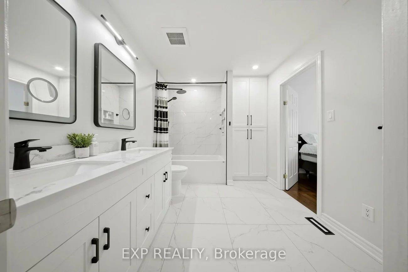 33, Tara Park, Brampton North, Brampton