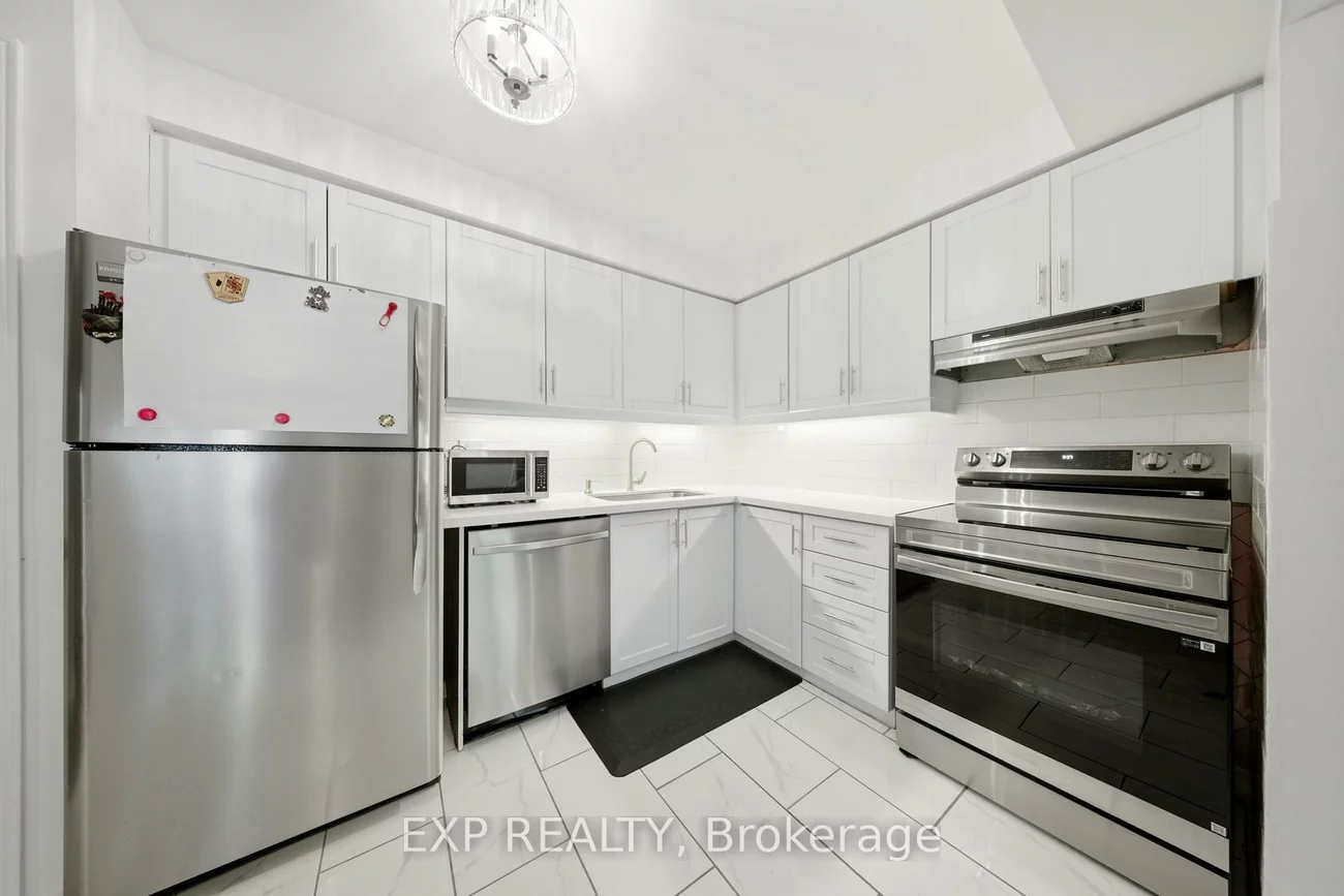 33, Tara Park, Brampton North, Brampton