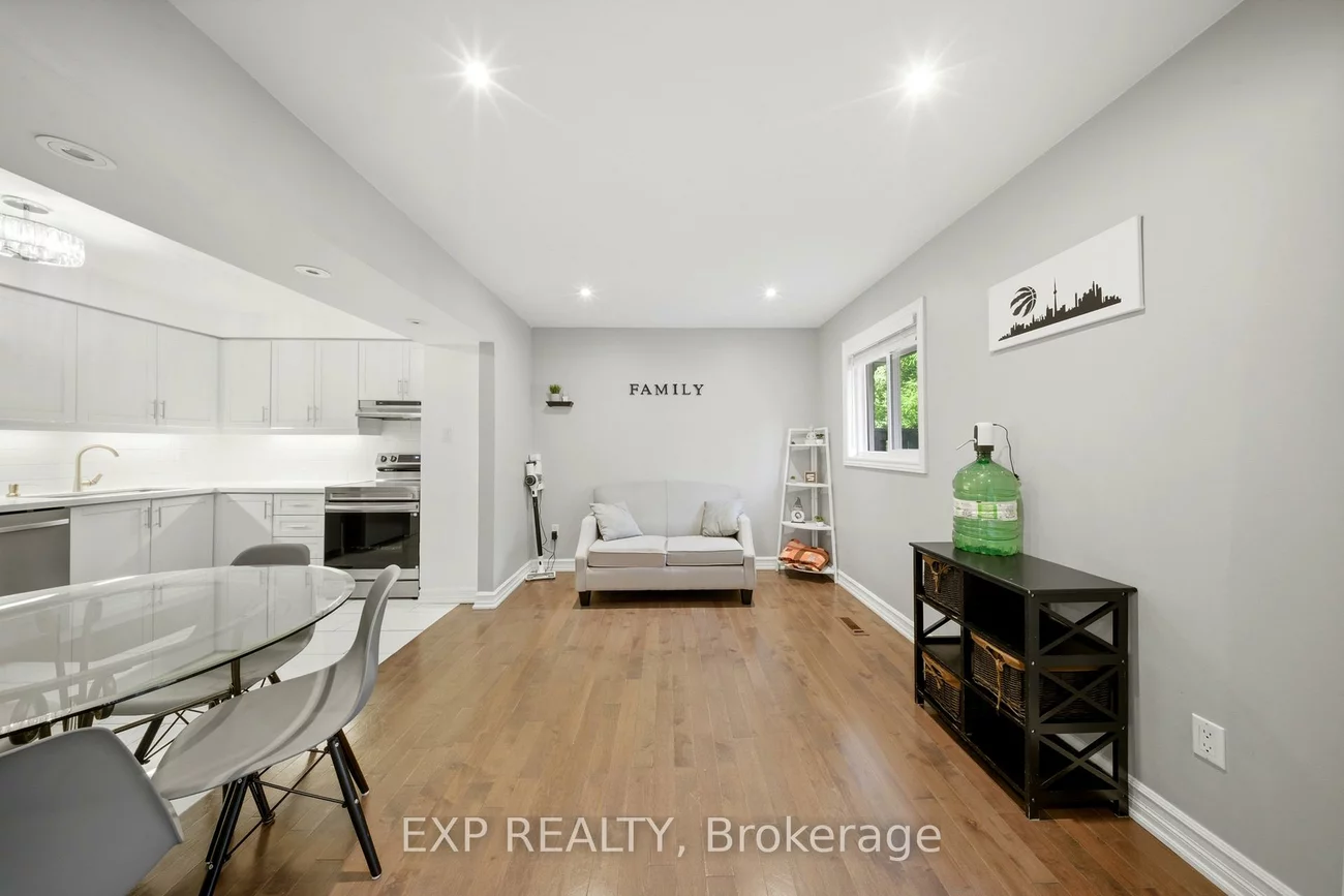 33, Tara Park, Brampton North, Brampton