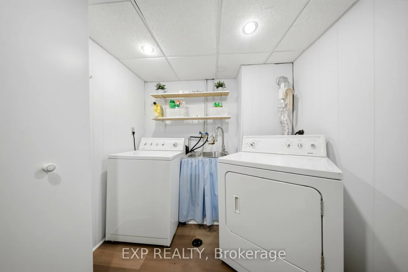33, Tara Park, Brampton North, Brampton