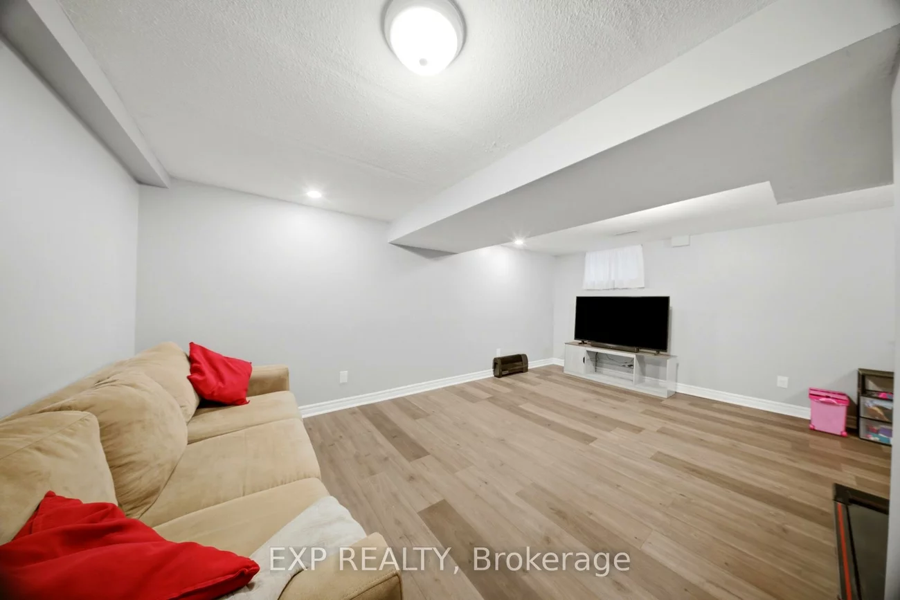 33, Tara Park, Brampton North, Brampton