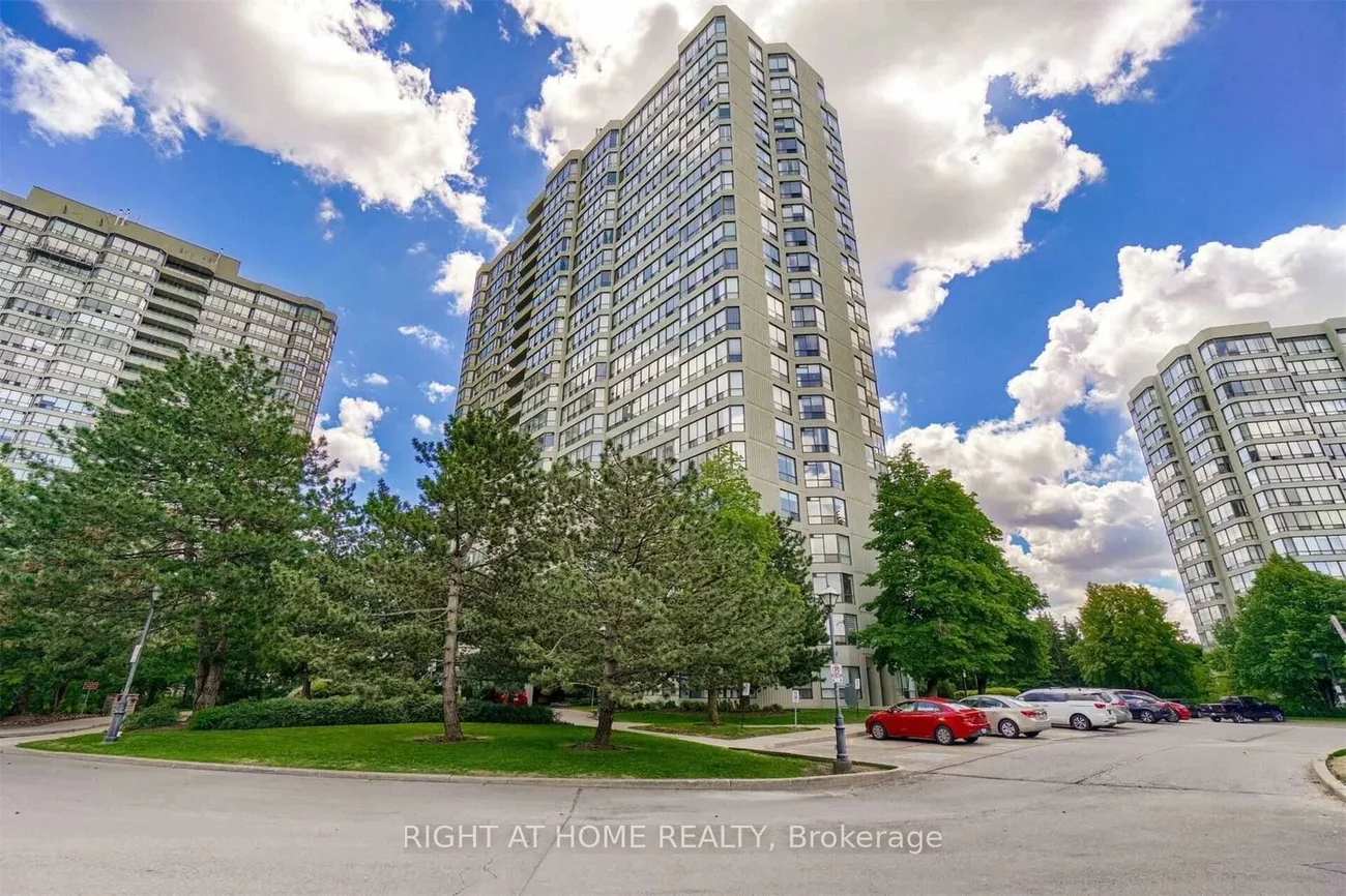 24, Hanover, Queen Street Corridor, Brampton