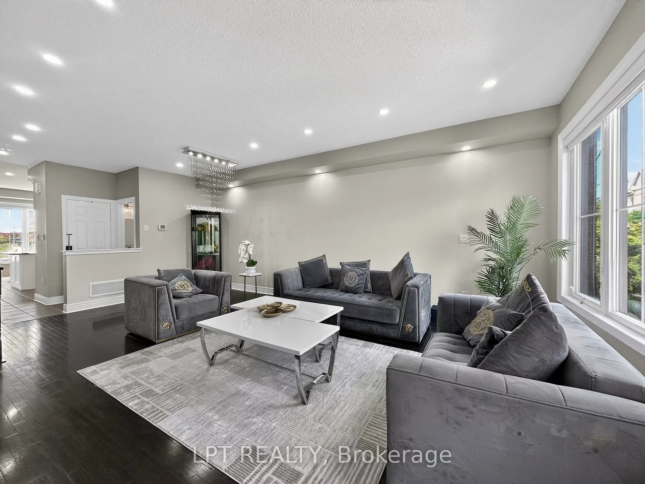 44, Cedar Lake, Bram West, Brampton