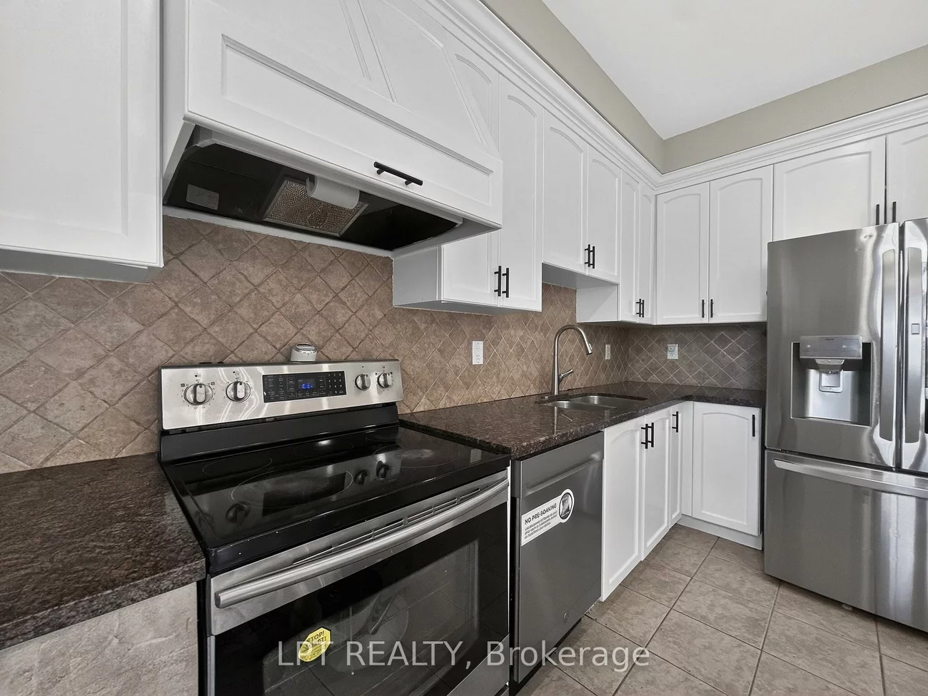 44, Cedar Lake, Bram West, Brampton