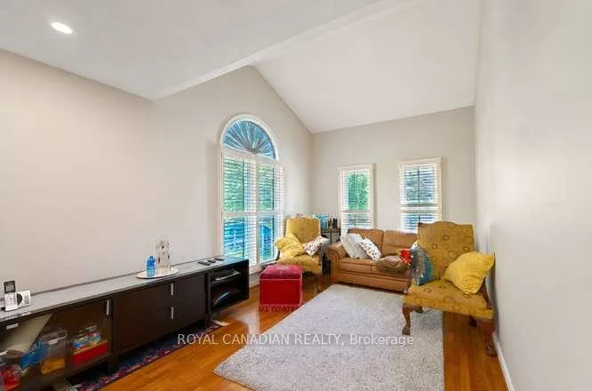 63, Heathcliffe, Central Park, Brampton