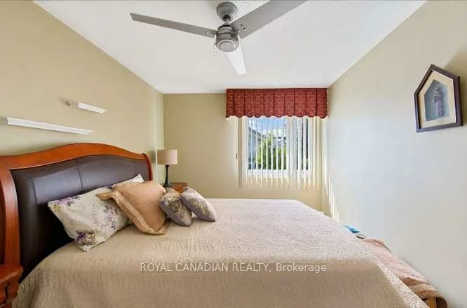 63, Heathcliffe, Central Park, Brampton