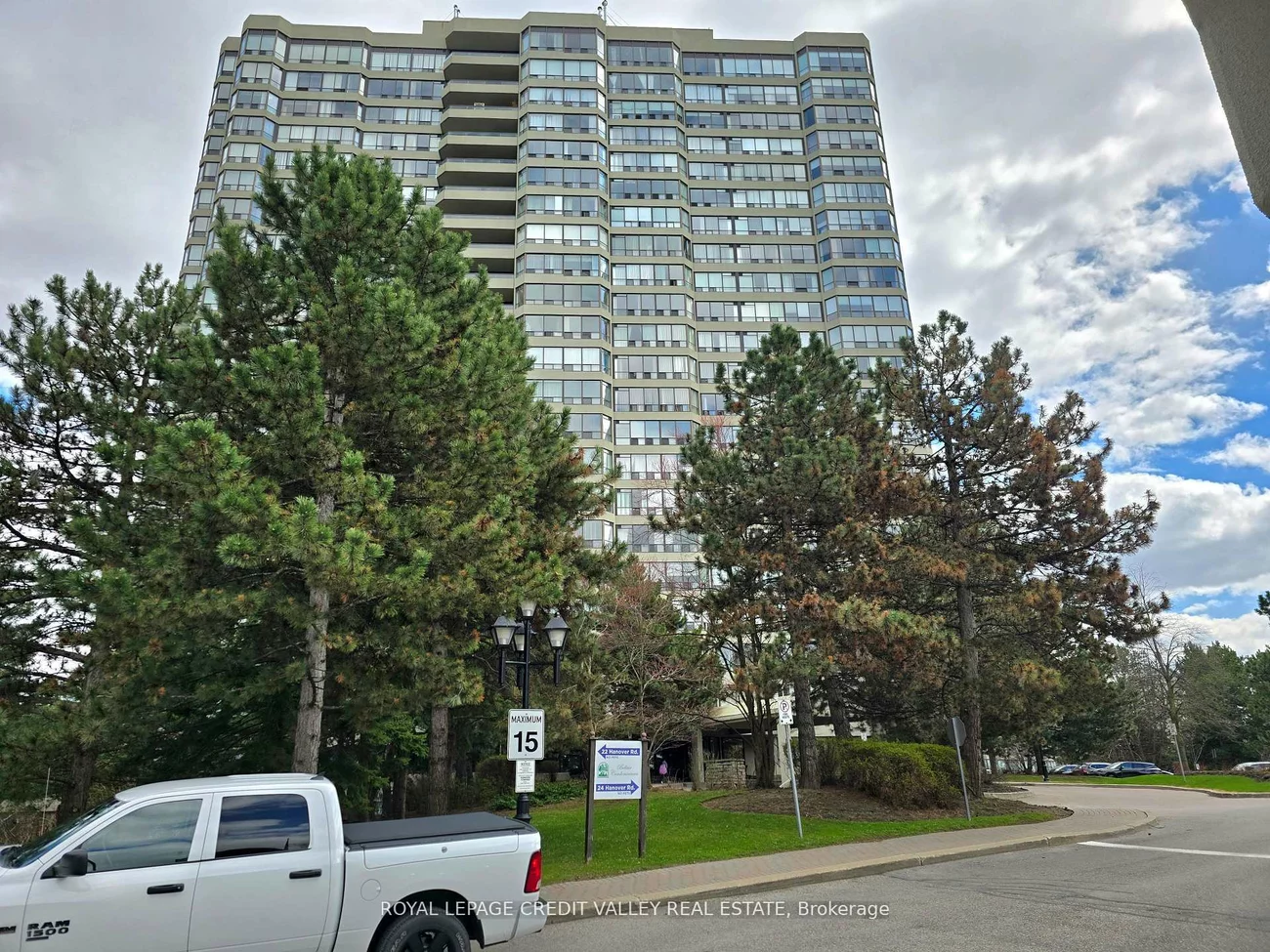 24, Hanover, Queen Street Corridor, Brampton