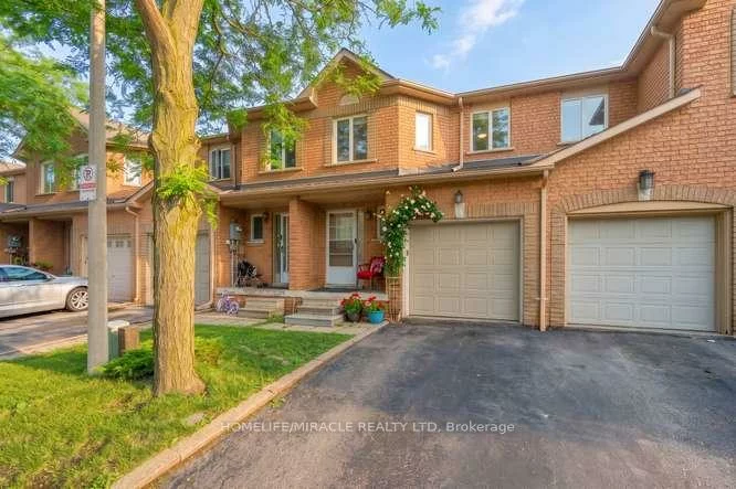 200, Cresthaven, Snelgrove, Brampton