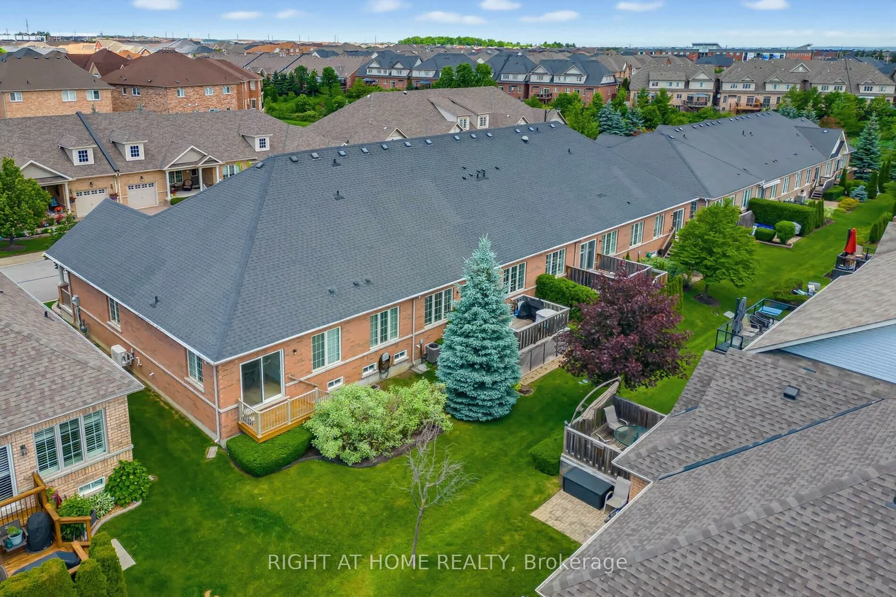39, Lacorra, Sandringham-Wellington, Brampton