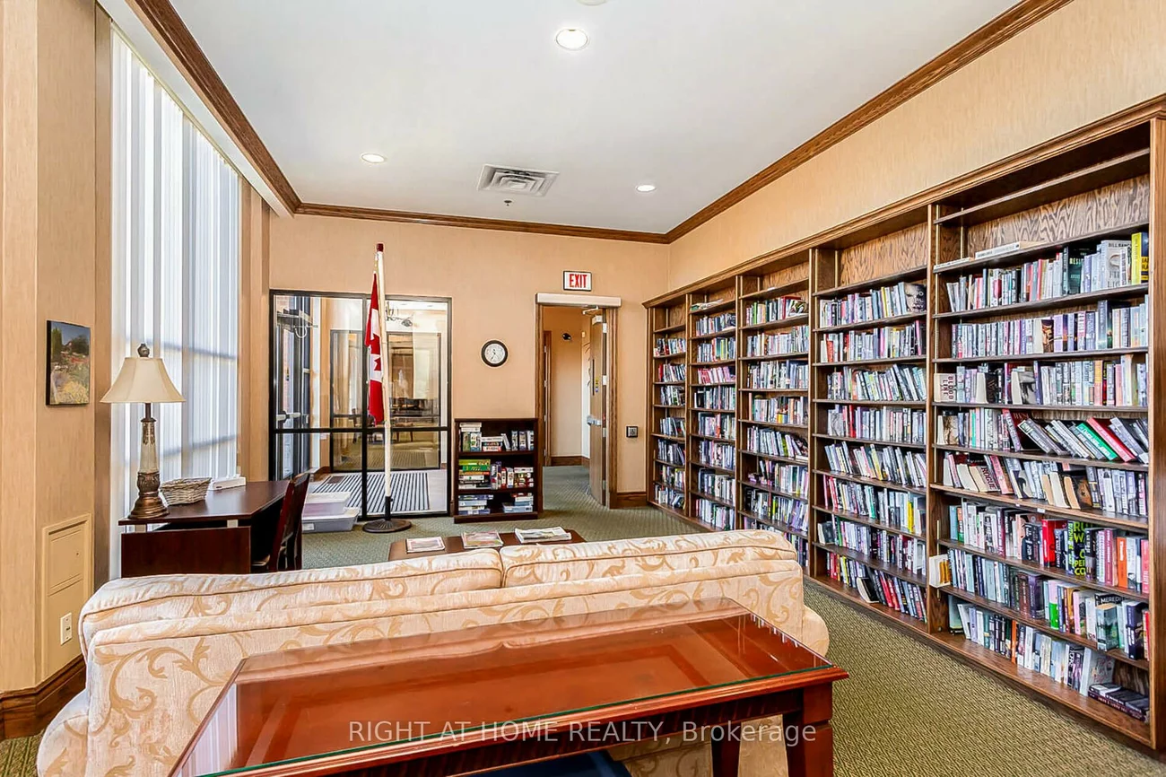 39, Lacorra, Sandringham-Wellington, Brampton