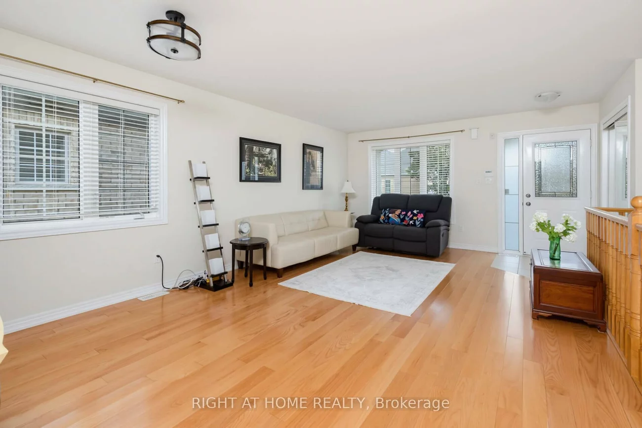 39, Lacorra, Sandringham-Wellington, Brampton