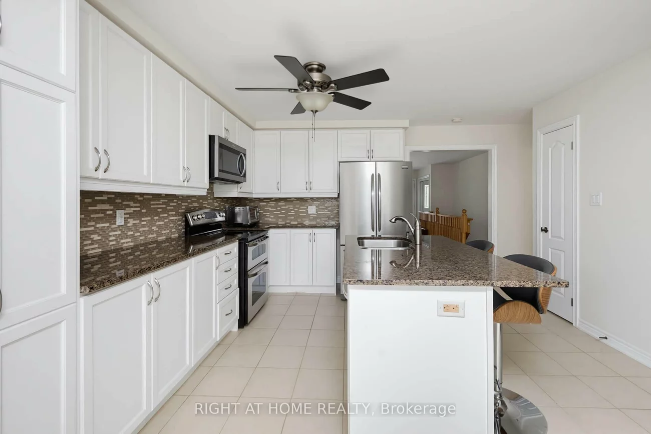 39, Lacorra, Sandringham-Wellington, Brampton
