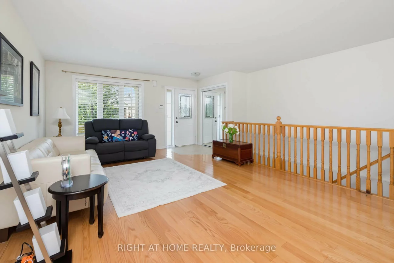 39, Lacorra, Sandringham-Wellington, Brampton