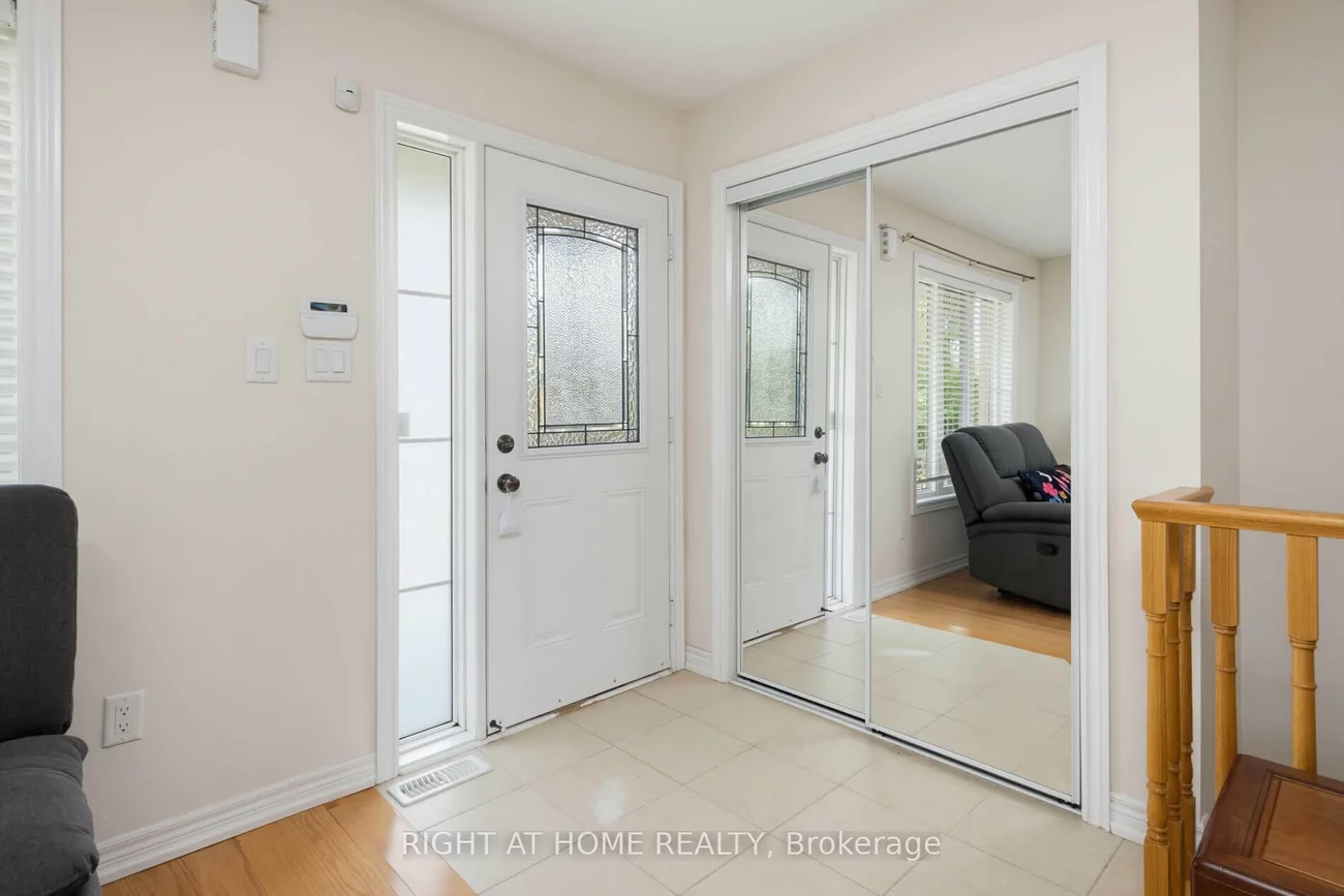 39, Lacorra, Sandringham-Wellington, Brampton